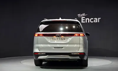 Kia Canival 2023, 78589 км, за 32000000 KRW