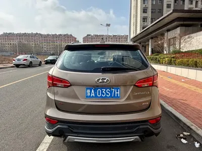 Hyundai Santa Fe 2015, 130000 км, за 26800 CNY