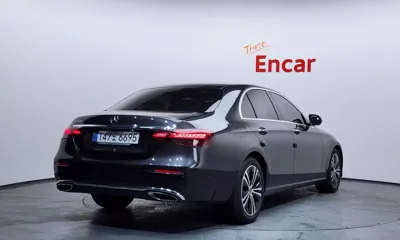 Mercedes-Benz E-Class 2021, 83240 км, за 32400000 KRW