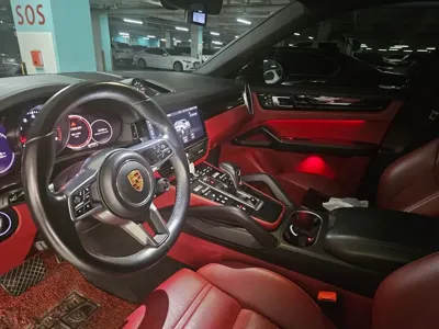 Porsche Cayenne 2021, 100000 км, за 66000000 KRW
