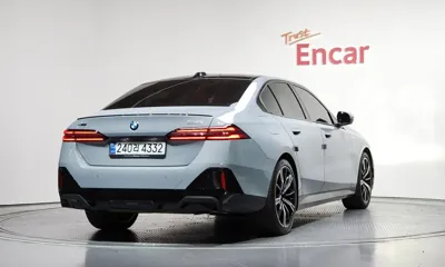 BMW 5-Series 2025, 39186 км, за 81900000 KRW