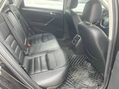 Volkswagen Passat 2017, 86000 км, за 48000 CNY - фото 9