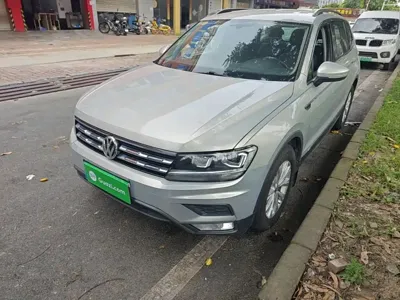 Volkswagen Tiguan L · 2018 год