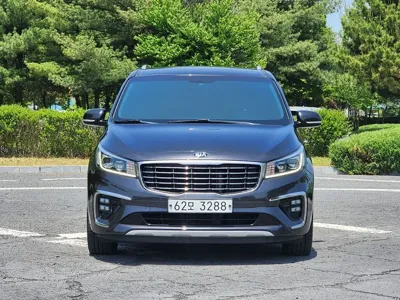Kia Canival · 2019 год