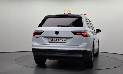 Volkswagen Tiguan 2018, 104243 км, за 18500000 KRW