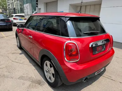 MINI MINI 2015, 56000 км, за 37300 CNY
