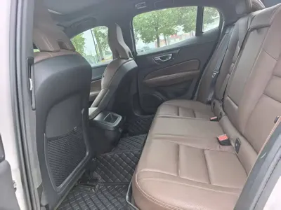 Volvo S60 2022, 80000 км, за 93000 CNY - фото 6