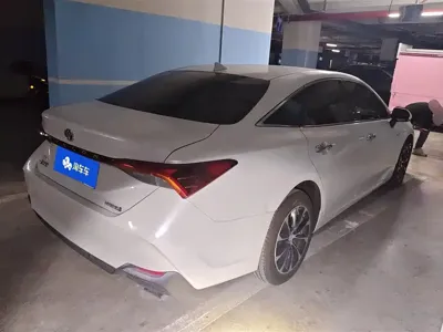 Toyota Avalon 2023, 22500 км, за 133800 CNY
