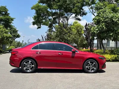 Mercedes-Benz A-Class 2024, 28000 км, за 138800 CNY