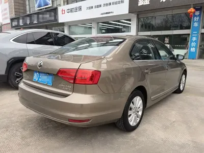Volkswagen Sagitar 2016, 56000 км, за 38000 CNY