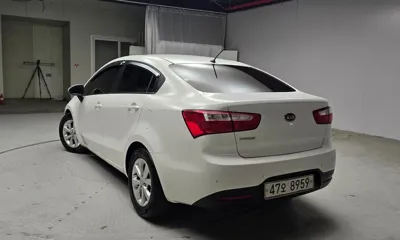 Kia Pride 2014, 82057 км, за 5300000 KRW