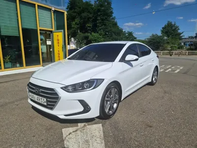 Hyundai Avante · 2018 год