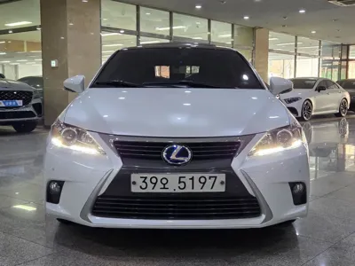 Lexus CT200h 2017, 28593 км, за 21300000 KRW - фото 2