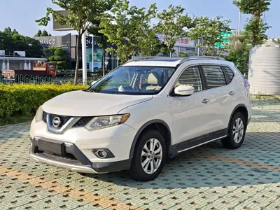 Nissan X-Trail · 2014 год