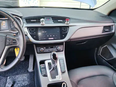Geely Emgrand GL 2017, 103000 км, за 33473.2 CNY - фото 12
