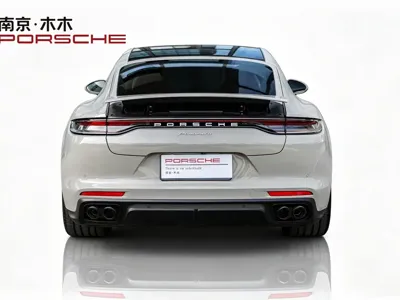 Porsche Panamera 2022, 25000 км, за 648000 CNY
