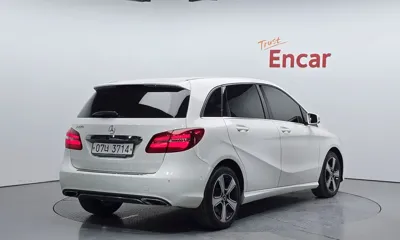 Mercedes-Benz B-Class 2018, 116907 км, за 11500000 KRW - фото 2