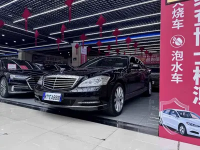 Mercedes-Benz S-Class · 2012 год