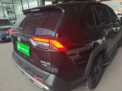 Toyota RAV4 2023, 26300 км, за 128100 CNY - фото 8