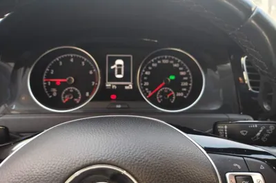 Volkswagen Golf 2018, 27200 км, за 57740.19 CNY - фото 8