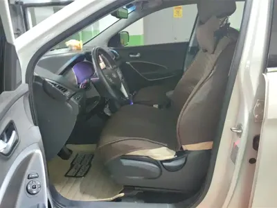 Hyundai Santa Fe 2015, 74500 км, за 31600 CNY - фото 9