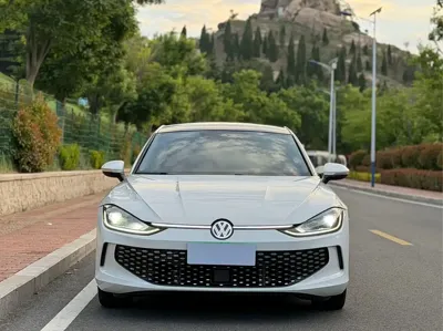 Volkswagen Lamando 2023, 53000 км, за 107800 CNY - фото 3