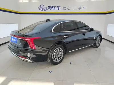 Hongqi Hongqi H5 2024, 13200 км, за 98500 CNY - фото 3