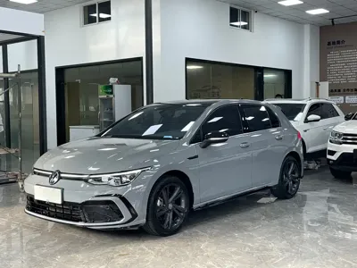 Volkswagen Golf · 2022 год