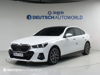 BMW 5-Series 2024, 42702 км, за 55500000 KRW