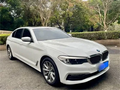 BMW 5 Series 2017, 150000 км, за 126000 CNY