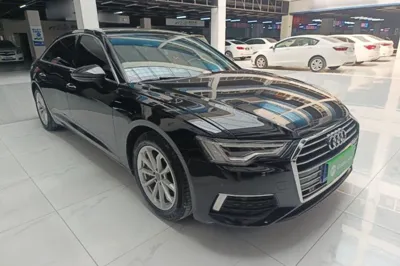 Audi A6L 2021, 82200 км, за 199996.26 CNY