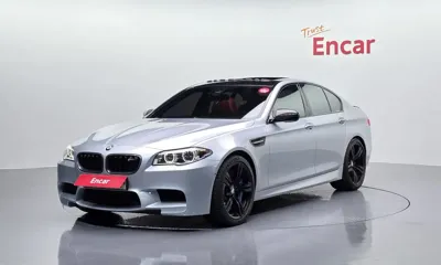 BMW M5 · 2016 год