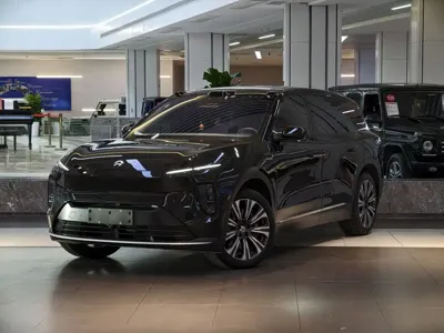 Nio ES8 · 2024 год