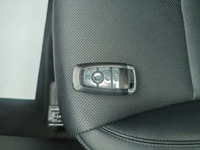 Lincoln Corsair 2022, 66500 км, за 92100 CNY - фото 9