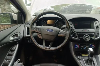 Ford Focus 2017, 28900 км, за 61260.77 CNY - фото 10
