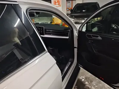 Volkswagen Tiguan L 2022, 24600 км, за 127300 CNY - фото 20