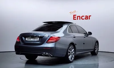 Mercedes-Benz E-Class 2019, 67101 км, за 23900000 KRW