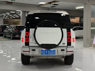 Land Rover Defender 2023, 29000 км, за 666600 CNY - фото 8