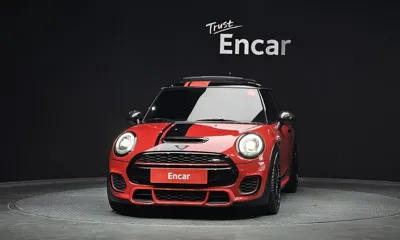 MINI Cooper 2016, 102473 км, за 12850000 KRW
