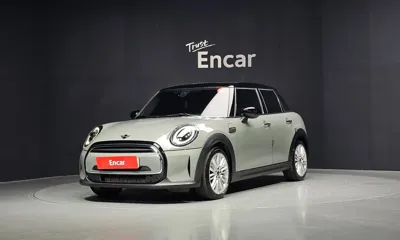 MINI Cooper · 2022 год