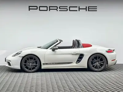 Porsche 718 2021, 18000 км, за 398000 CNY