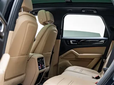 Porsche Cayenne 2022, 38000 км, за 483000 CNY - фото 11