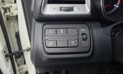 KG_Mobility_Ssangyong TIBOLI 2016, 84783 км, за 7900000 KRW - фото 13