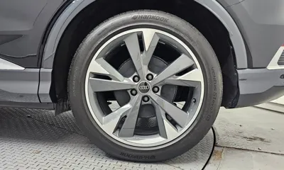 Audi Q4 e-tron 2023, 13733 км, за 45900000 KRW - фото 21