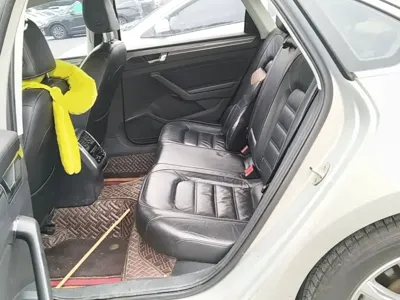 Volkswagen Passat 2017, 129500 км, за 45800 CNY - фото 17