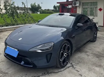 Xiaomi SU7 · 2024 год