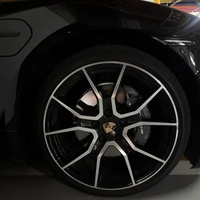 Porsche Taycan 2025, 15500 км, за 14320000 KRW - фото 4