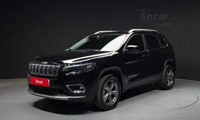 Jeep Cherokee · 2021 год