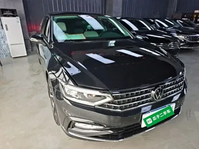 Volkswagen Magotan 2024, 25000 км, за 129400 CNY