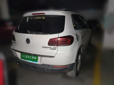 Volkswagen Tiguan 2015, 144100 км, за 32800 CNY